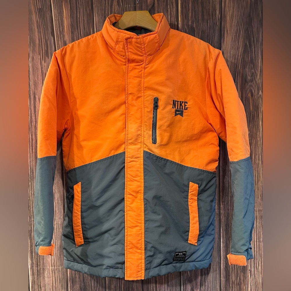 Nike Performance Puffer Jacket in Orange Grey - Size Medium 10-12 Years